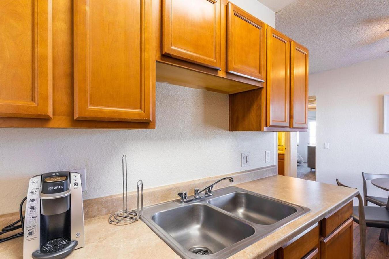 Landing Modern With Amazing Amenities